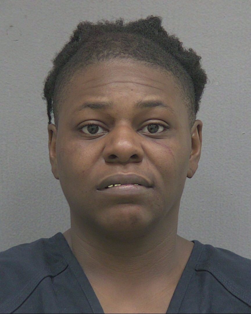 Booking photograph for SYMONE BREANNA MCCOY