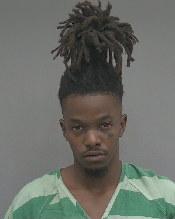 Booking photograph for JA'QUAN TYRESS HOLMES