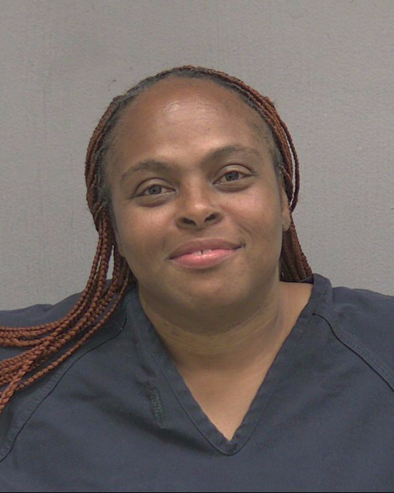 Booking photograph for PAVIELLE SIMOANDANTE WIGGINS