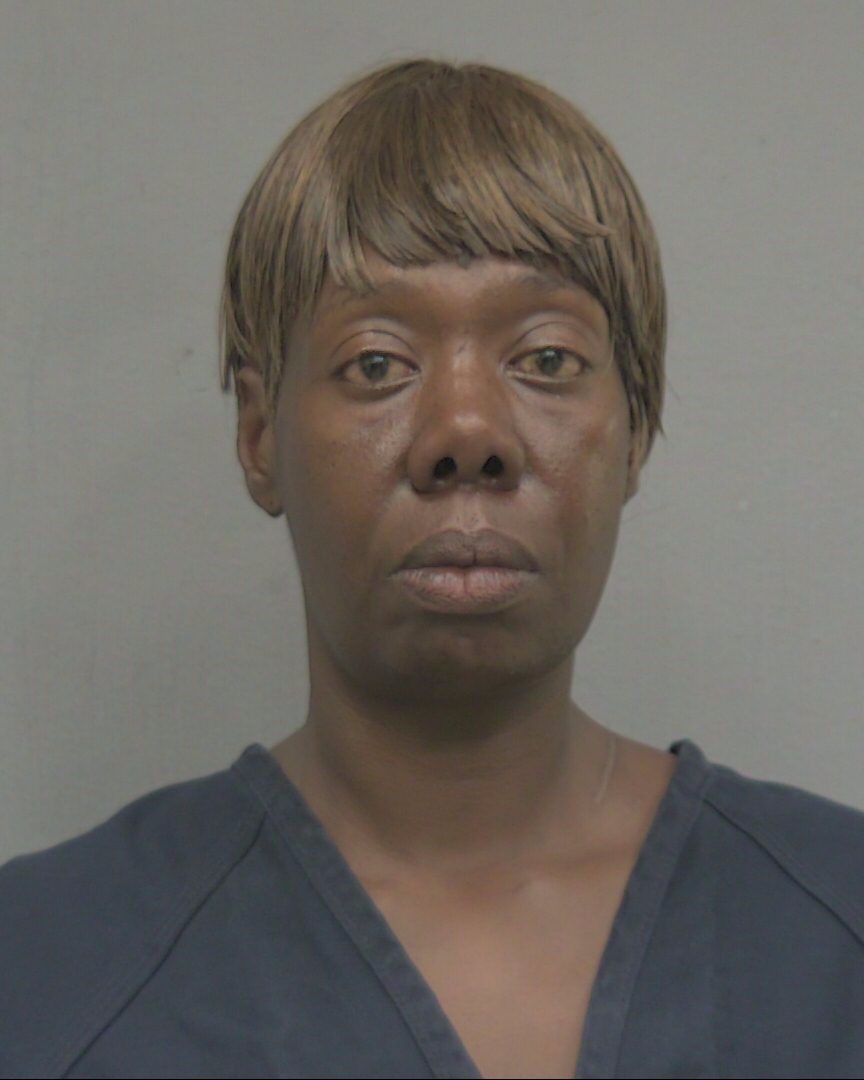 Booking photograph for YOLANDA NICOLE SMITH