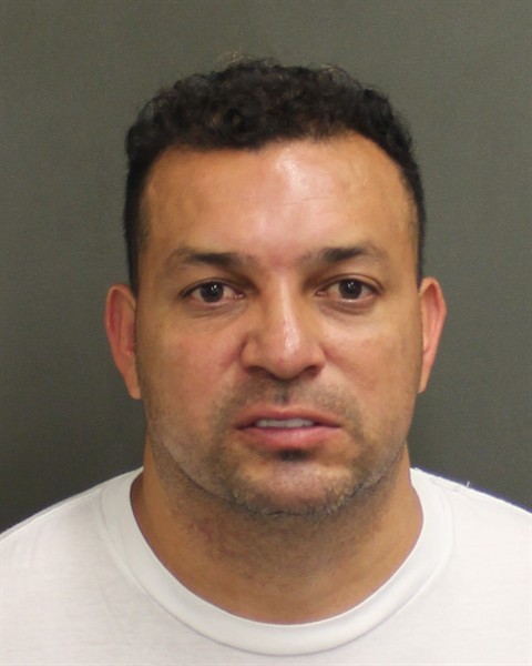 Booking photograph for SAUL EDGARDO VILL URBINA