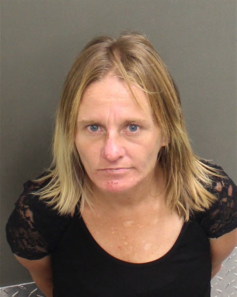 Booking photograph for AMANDA DARLENE THOMAS
