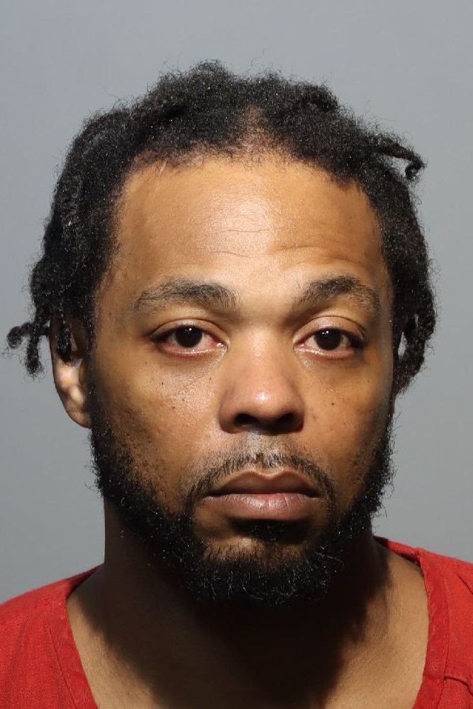 Booking photograph for WINSDELL NOWELIN LAMB