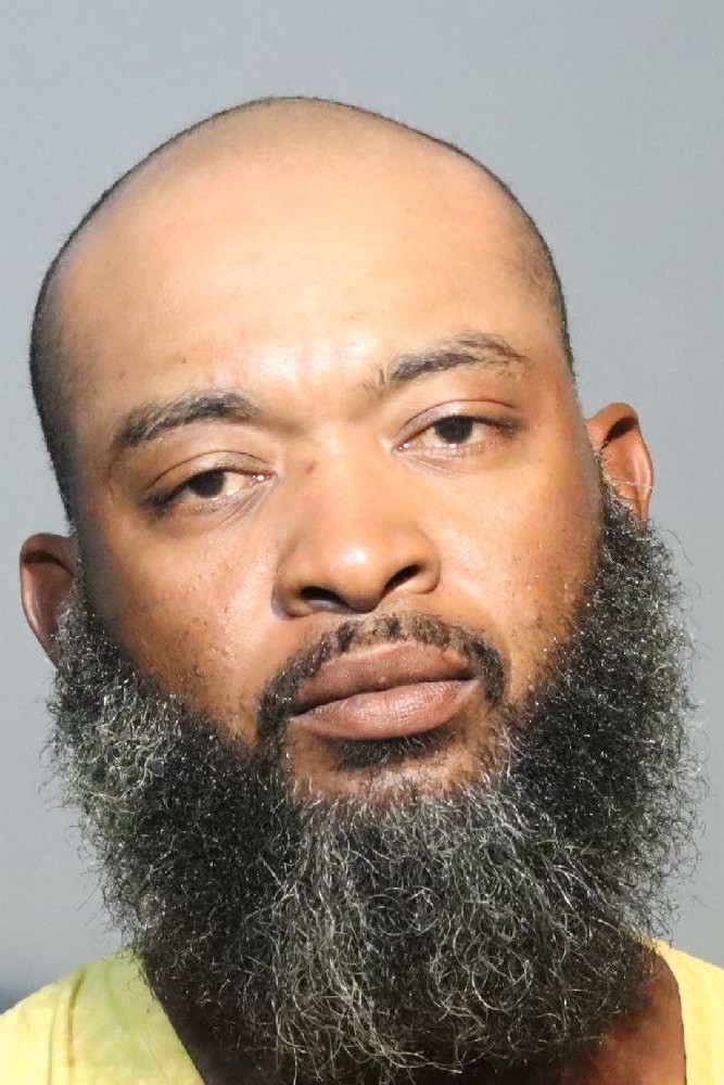 Booking photograph for CRAIG SAVAGE