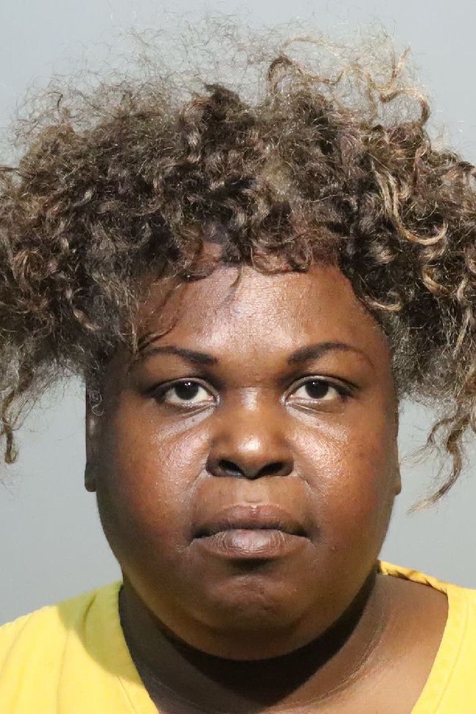 Booking photograph for SHUNTERIA CLARK