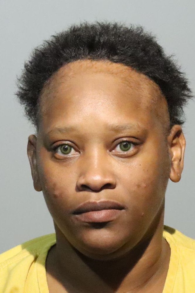 Booking photograph for LAQUANDA MARTIN-WOOD
