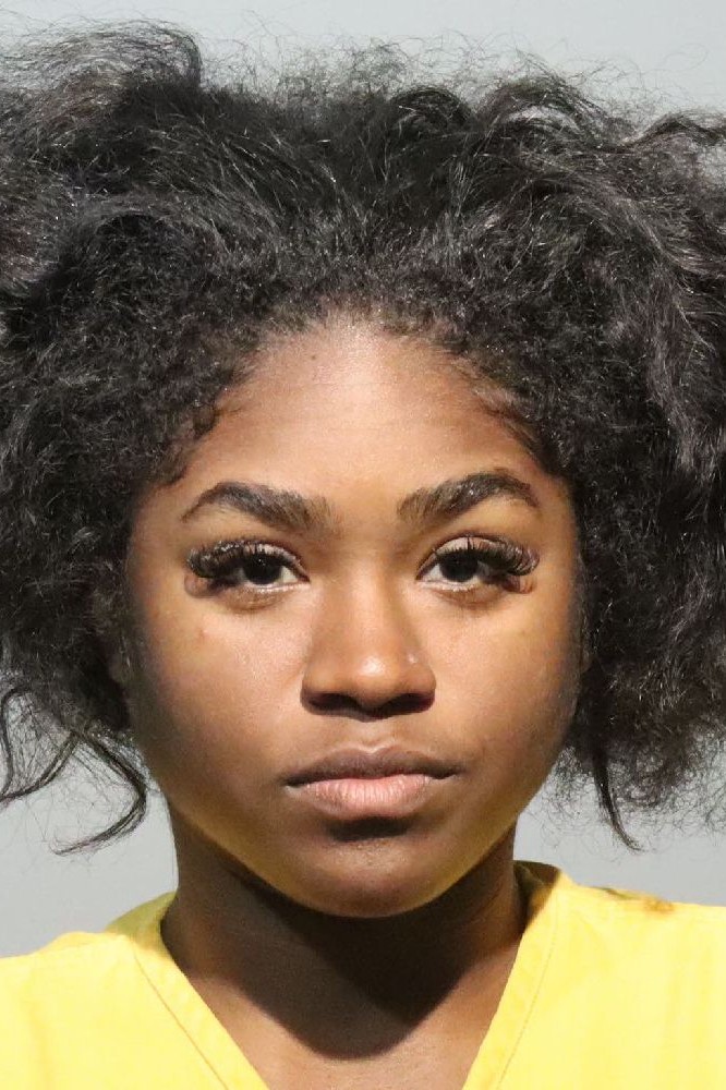 Booking photograph for LI`ANNI NYREE GONZALEZ