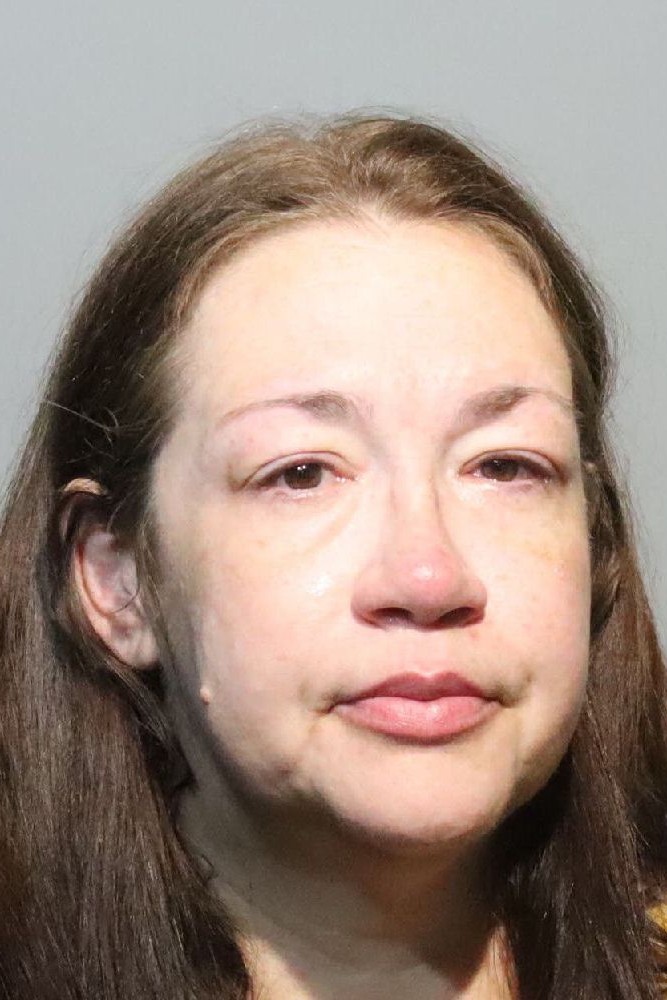 Booking photograph for JENNIFER MARIE PEREZ
