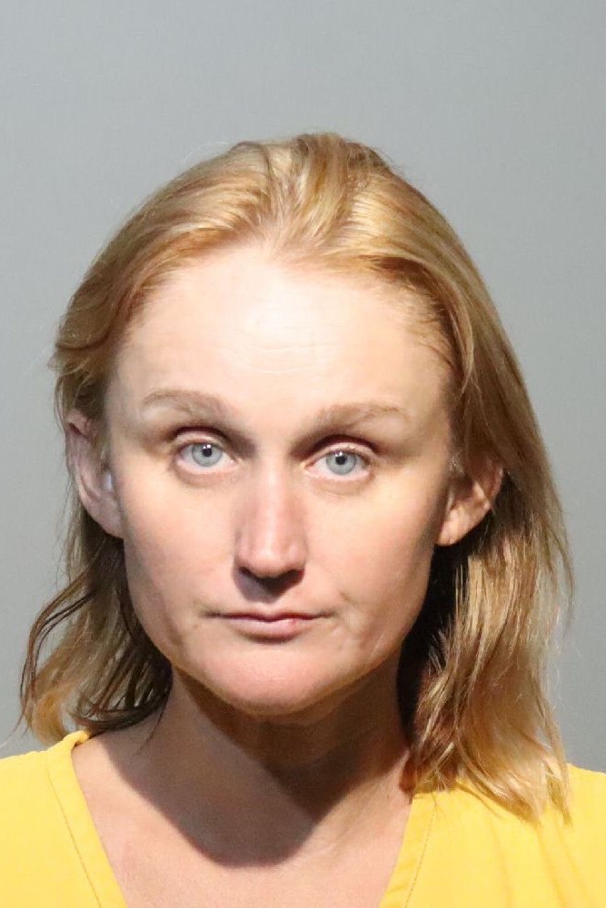 Booking photograph for JERI NICOLE CLEMENTS