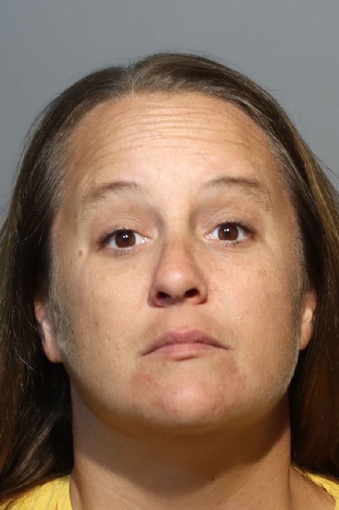 Booking photograph for DANIELLE NICOLE SHAFFER