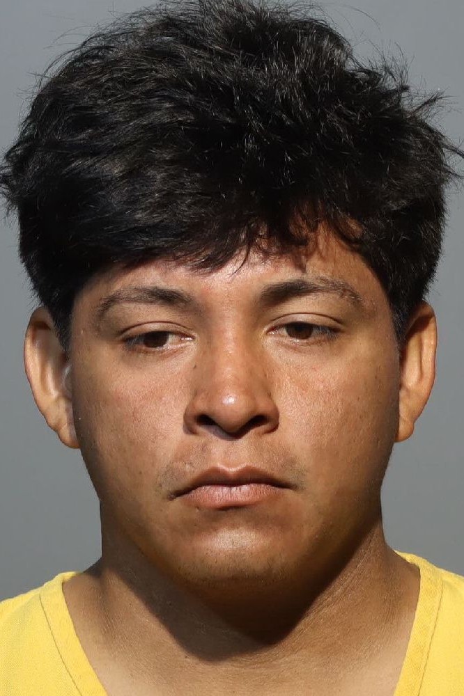 Booking photograph for DOMINGUEZ ELIUD HERNANDEZ