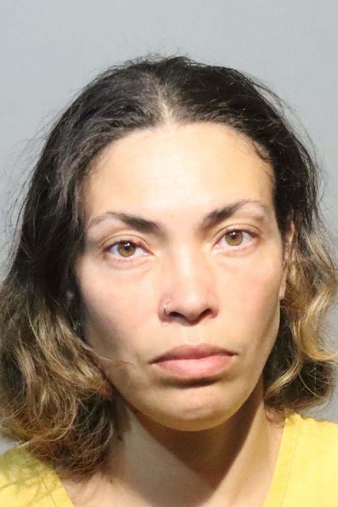 Booking photograph for ALEXSA YANIRA ESCOBAR