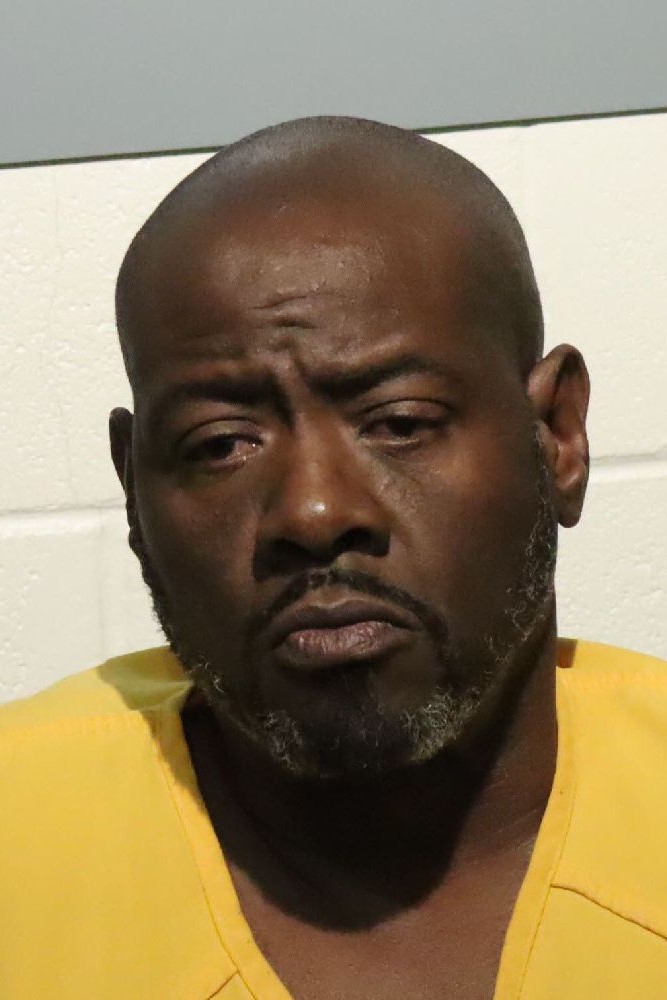 Booking photograph for ROBERT VARICO HUDSON
