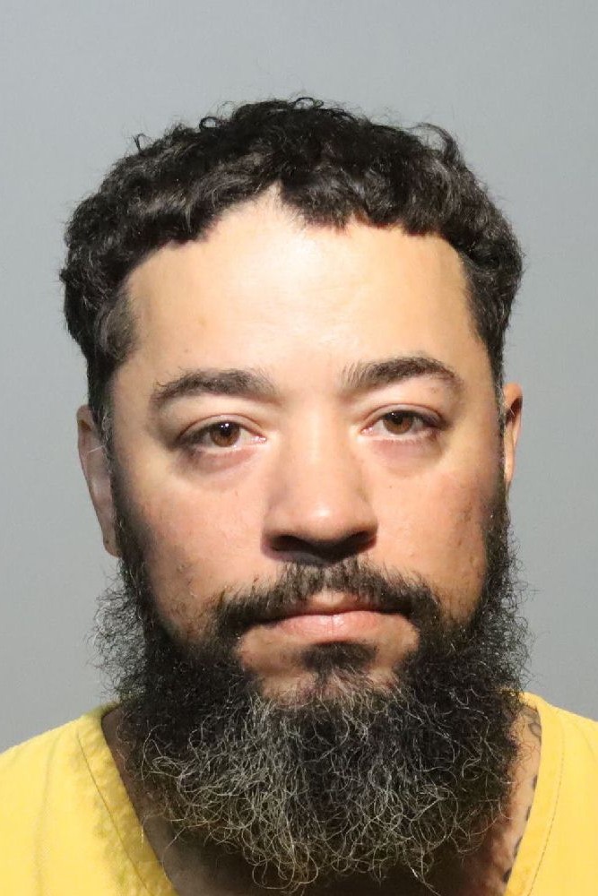 Booking photograph for JULIO ANGELDELYNN SOSA