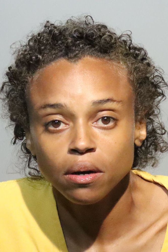 Booking photograph for STEPHANIE HERNANDEZ