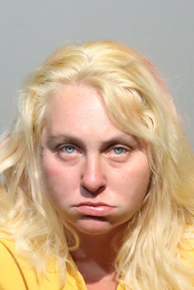 Booking photograph for ALYSSA NICOLE GANAWAY