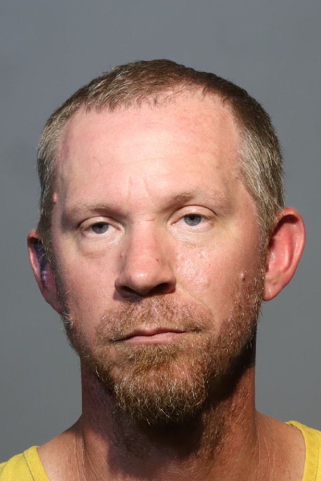 Booking photograph for ROBERT MICHAEL LUND