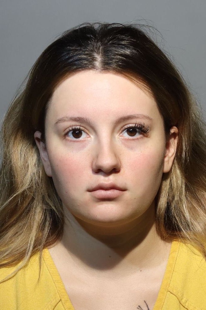Booking photograph for MADELYN ABIGAIL PEREZ