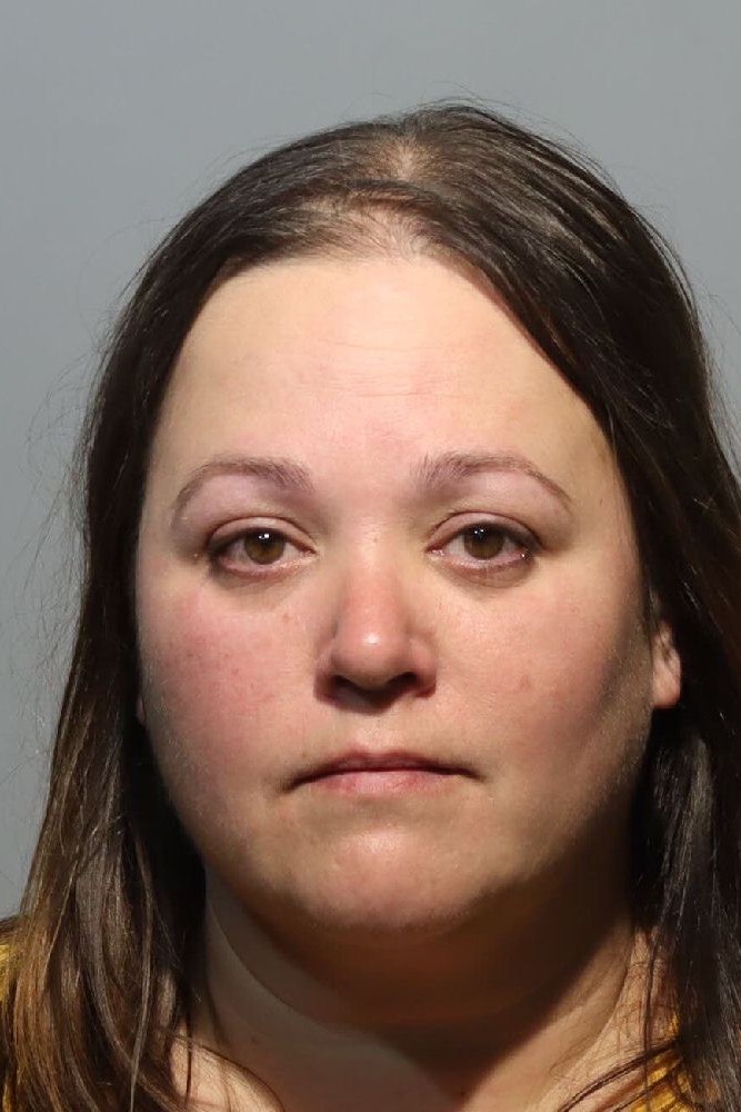 Booking photograph for FALYN LORRAINE ECRET