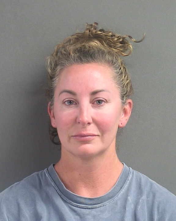 Booking photograph for AMANDA MAE HILL