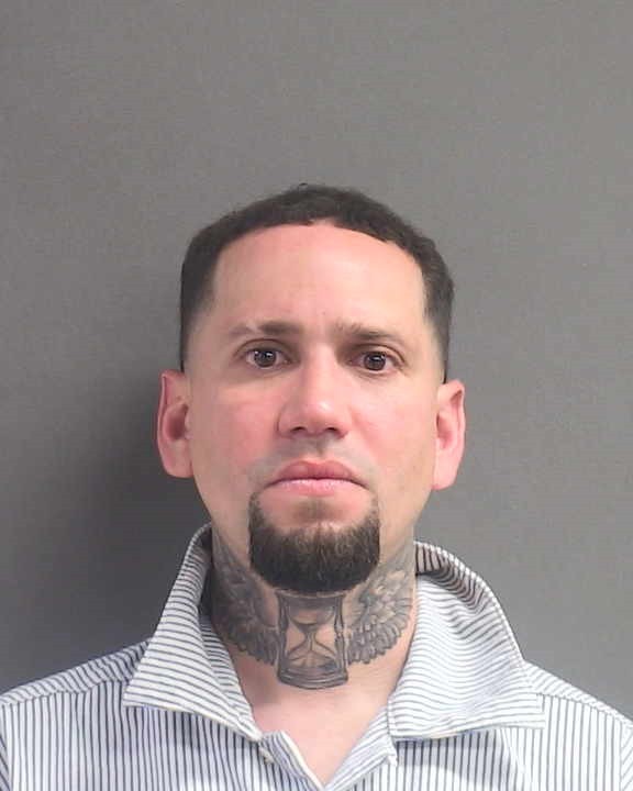 Booking photograph for CASTRO ROBERTO ONASIS ROMERO
