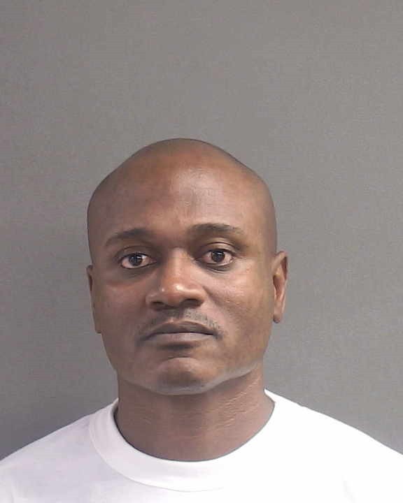 Booking photograph for DEMORRIS L HOGG