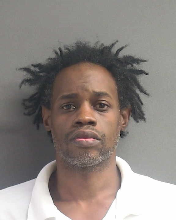 Booking photograph for JAUREN C WRIGHT